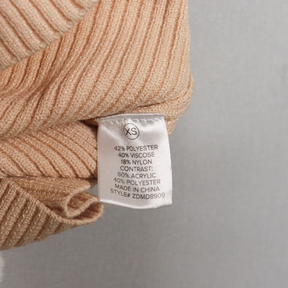 Fashion Nova Sweater Womens XS Snow Bunny Faux Fur Taupe NWT - Picture 6 of 7